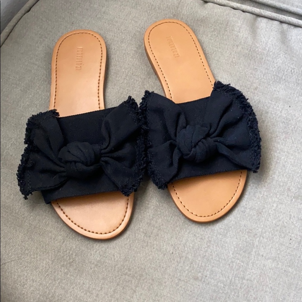 ⭐️7/$25 Women’s canvas bow-time open toe sandal